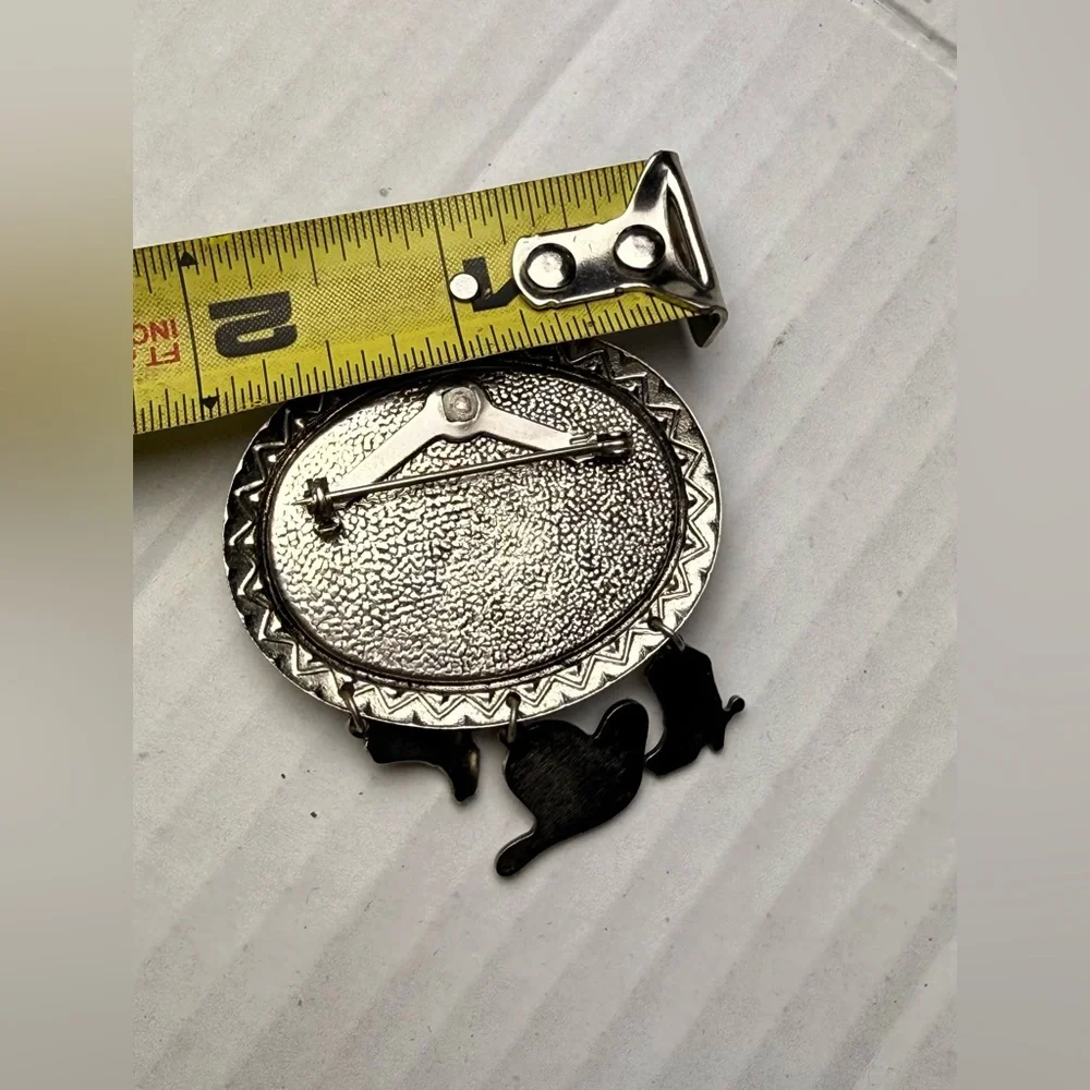 Vintage‎ Oval Native American Design Silver Brooch Pin Cowboy Boots Hat Western
